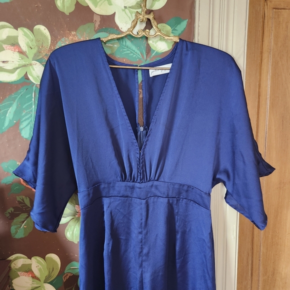 PEDAL & PUP Elegant Navy Blue Satiny Jumpsuit SIZE M - Picture 2 of 14